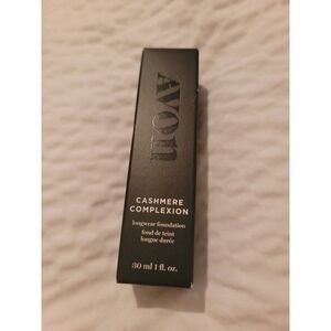 Avon Cashmere Complexion Longwear Foundation - Color: Cannoli DISCONTINUED
